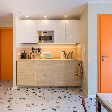 Balatonic Orange Daire