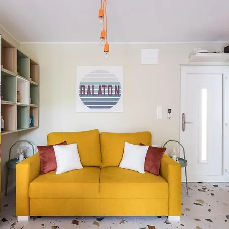 Balatonic Orange Daire