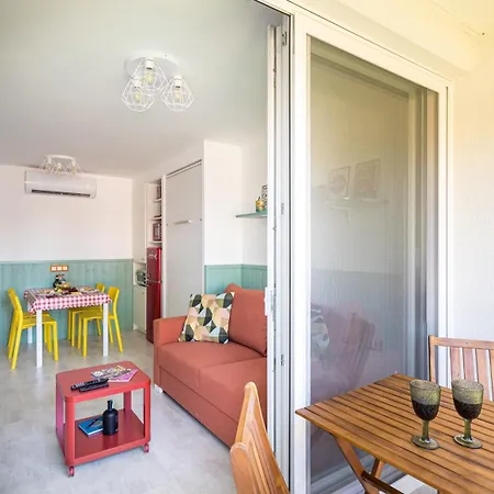 Balatonic Orange 아파트 자르마디